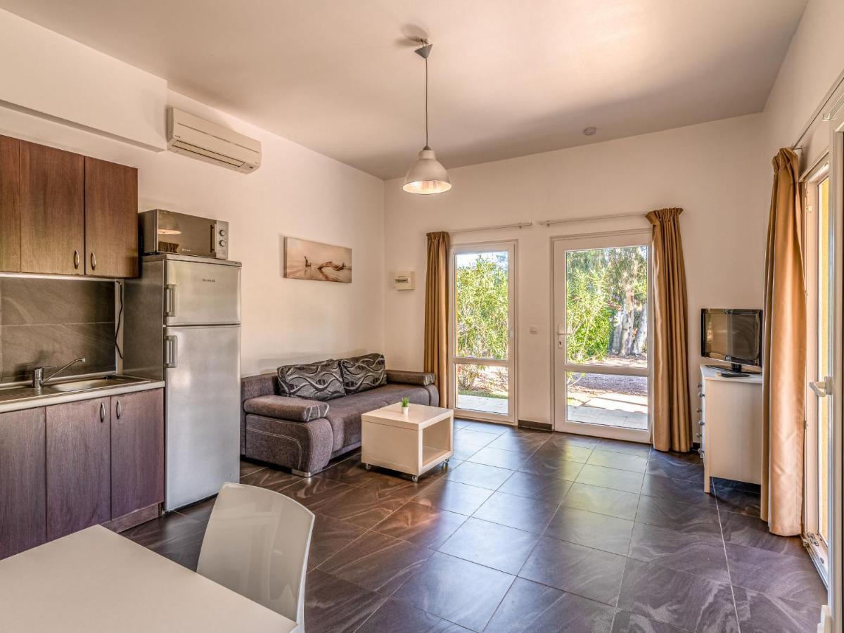 Apartment Marina Di Favone-3 By Interhome Conca Kültér fotó