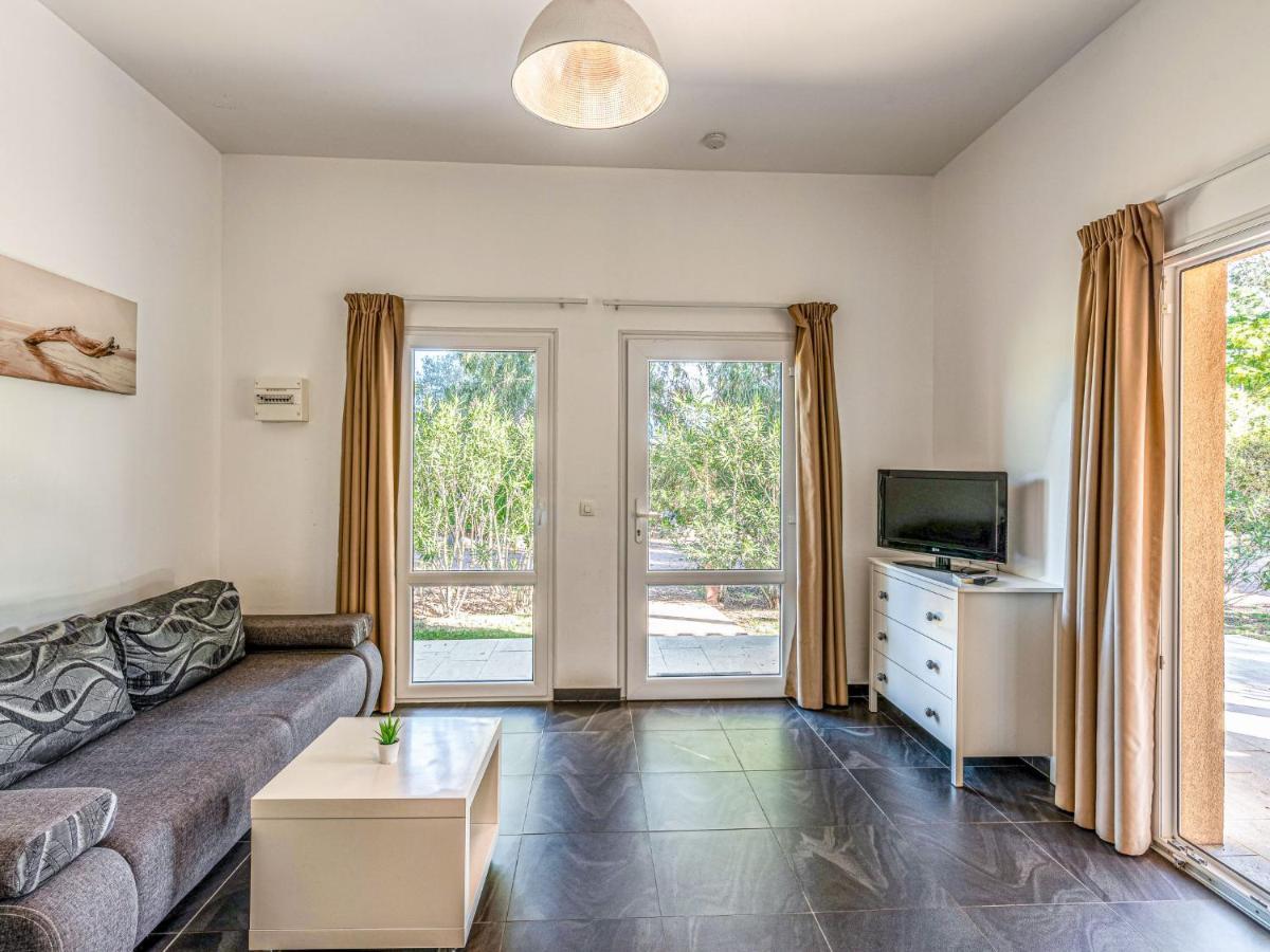 Apartment Marina Di Favone-3 By Interhome Conca Kültér fotó